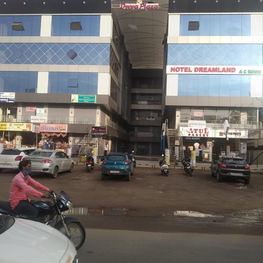 Hotel Dreamland Vadodara Exterior foto